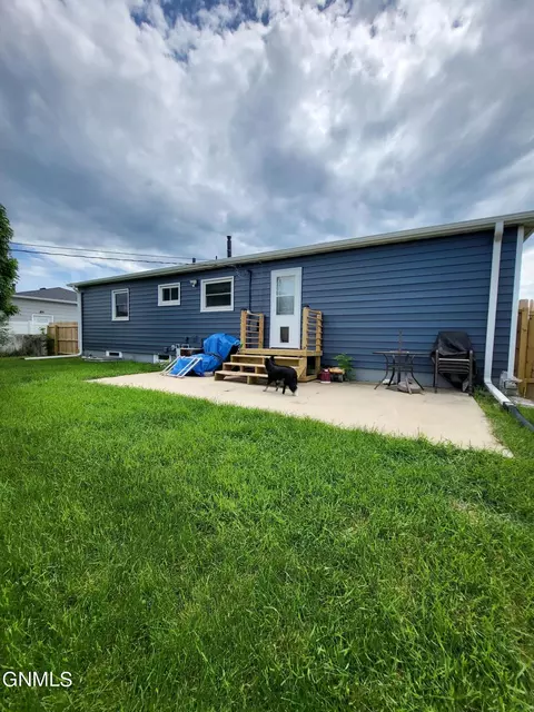 612 17th St W, Williston, ND 58801 photo 42