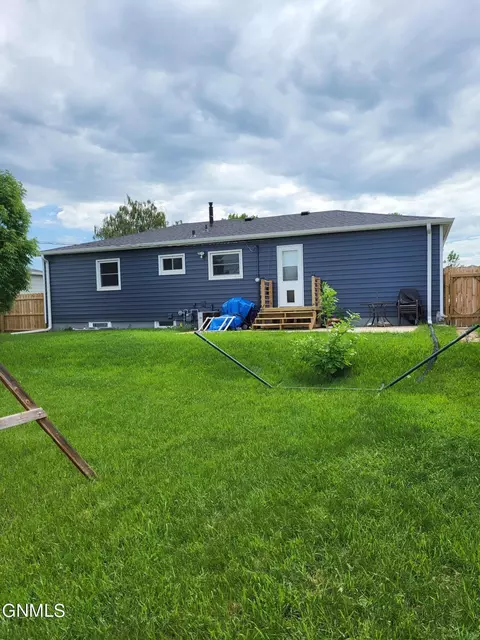 612 17th St W, Williston, ND 58801 photo 41