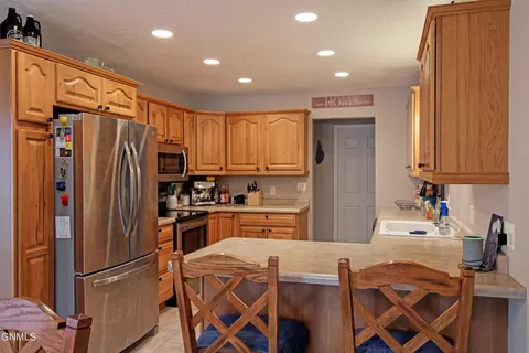 1101 Knoll St, Williston, ND 58801 photo 17