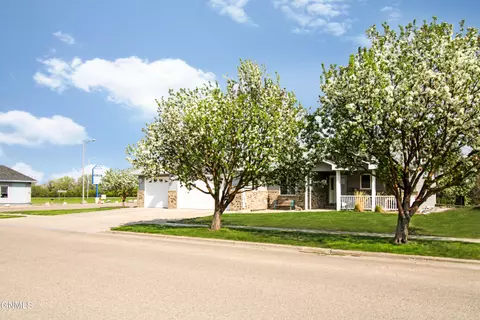 1101 Knoll St, Williston, ND 58801 photo 43
