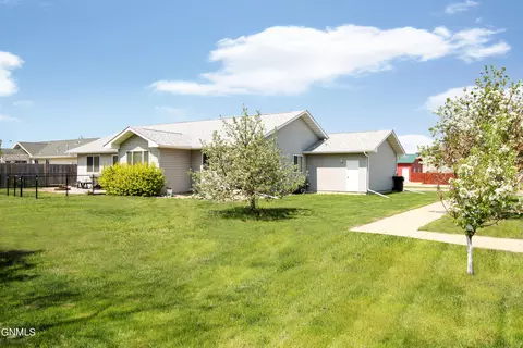 1101 Knoll St, Williston, ND 58801 photo 45