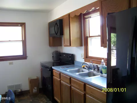606 Central Ave, Bismarck, ND 58501 photo 7