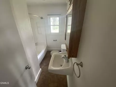 610 7th St Se St SE, Sidney, MT 59270 photo 6