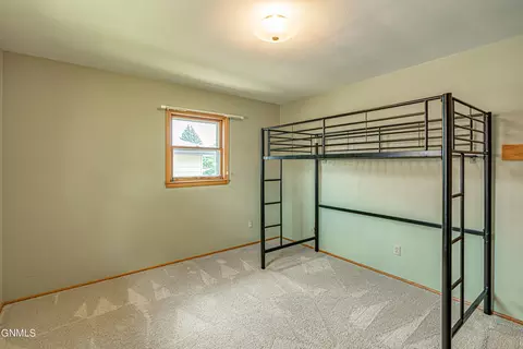 724 Custer Dr, Mandan, ND 58554 photo 45