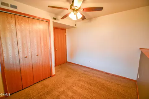 2843 Warwick Loop, Bismarck, ND 58504 photo 23