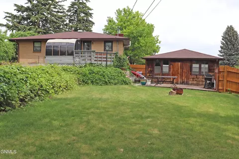 709 Custer Dr, Mandan, ND 58554 photo 48