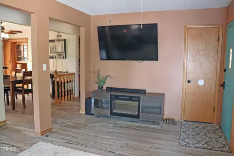 709 Custer Dr, Mandan, ND 58554 photo 18