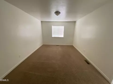 817 3rd St NW, Sidney, MT 59270 photo 6