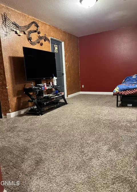 307 Will Ct SE, Mandan, ND 58554 photo 21