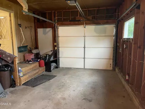 352 5th St NE, Garrison, ND 58540 photo 21