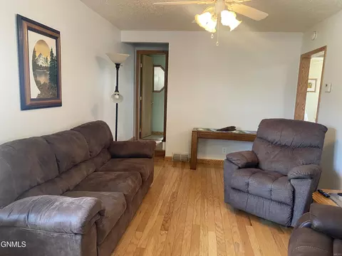 409 S 15th St, Bismarck, ND 58504 photo 17