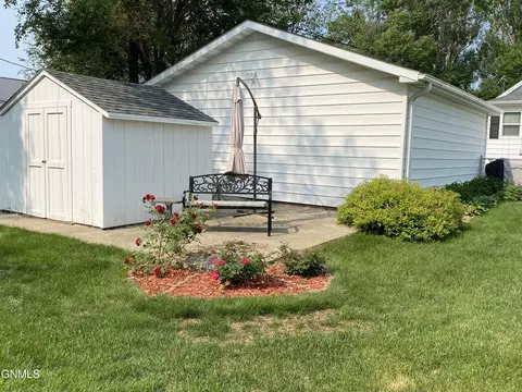 409 S 15th St, Bismarck, ND 58504 photo 47