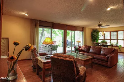 6400 Sully Dr, Bismarck, ND 58504 photo 29