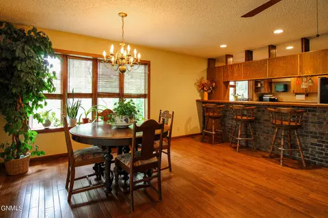 6400 Sully Dr, Bismarck, ND 58504 photo 13