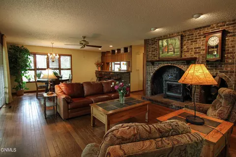 6400 Sully Dr, Bismarck, ND 58504 photo 12