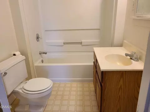 110 3rd Ave NE, Mandan, ND 58554 photo 12