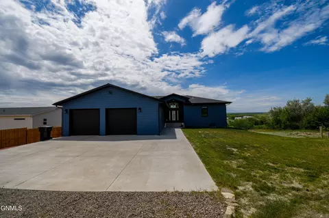 14054 48th St NW, Williston, ND 58801 photo 2