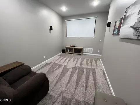 14054 48th St NW, Williston, ND 58801 photo 43