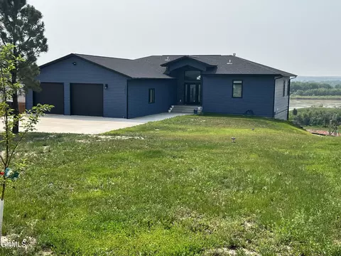 14054 48th St NW, Williston, ND 58801