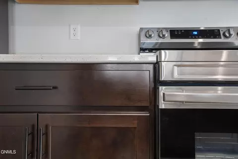 Kitchen - 1563 47th Loop SE, Minot, ND 58701 photo 4 of 6