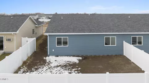 Exterior - 1563 47th Loop SE, Minot, ND 58701 photo 5 of 7