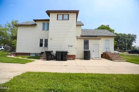 508 2nd Ave W, Williston, ND 58801