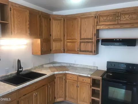 508 2nd Ave W, Williston, ND 58801 photo 7