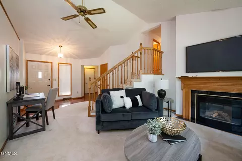 3642 Hackberry St, Bismarck, ND 58503 photo 12