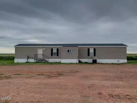 13296 19th P St NW, Arnegard, ND 58835