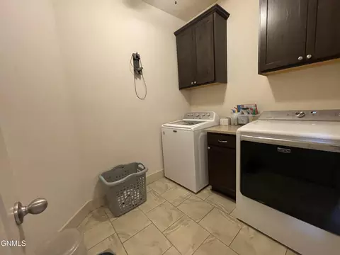 6902 University Ave N, Williston, ND 58801 photo 7