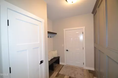 5409 Hendrickson Dr, Bismarck, ND 58504 photo 13