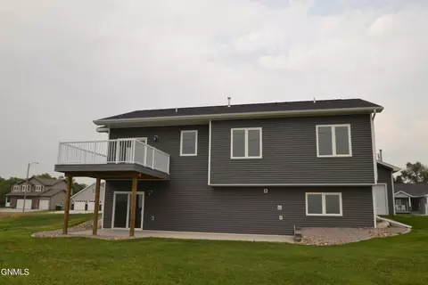 5409 Hendrickson Dr, Bismarck, ND 58504 photo 36