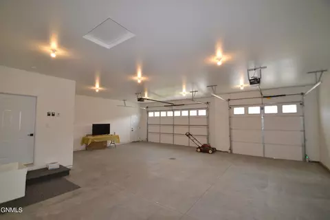 5409 Hendrickson Dr, Bismarck, ND 58504 photo 32