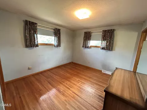 810 N 29th St, Bismarck, ND 58501 photo 24