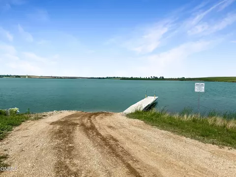 3557 Lakeshore Rd, Medina, ND 58467 photo 11