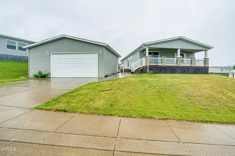 4000 Glendale Dr, Bismarck, ND 58503
