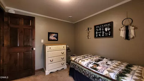 620 8th Ave W, Dickinson, ND 58601 photo 30
