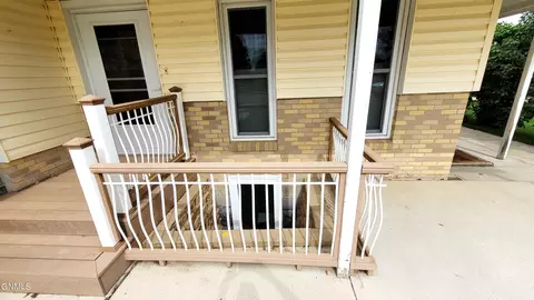 620 8th Ave W, Dickinson, ND 58601 photo 6
