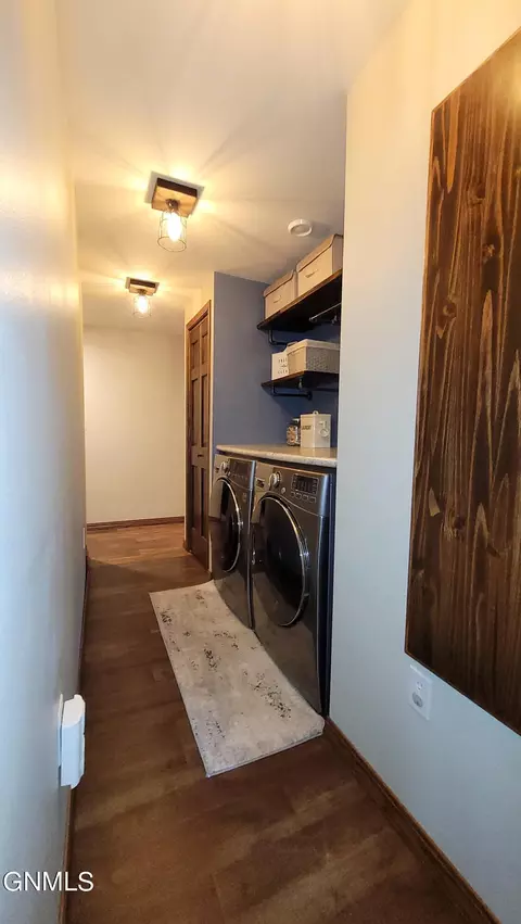 620 8th Ave W, Dickinson, ND 58601 photo 39