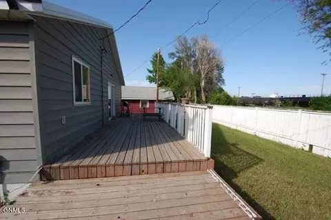 710 9th Ave SE, Sidney, MT 59270 photo 3
