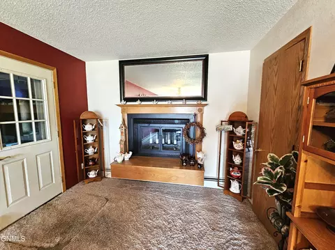 818 6th Ave W, Edgeley, ND 58433 photo 13