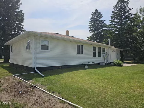 818 6th Ave W, Edgeley, ND 58433 photo 49