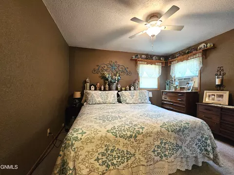 818 6th Ave W, Edgeley, ND 58433 photo 30