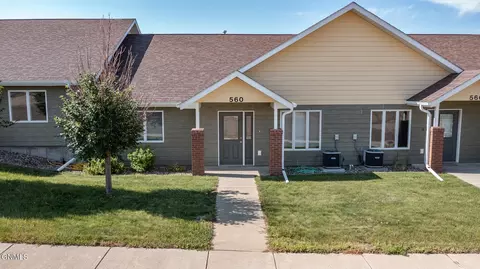 560 Elks Dr, Dickinson, ND 58601