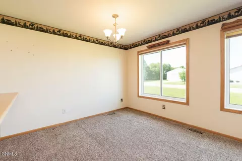 2 Aero Dr, Garrison, ND 58540 photo 20