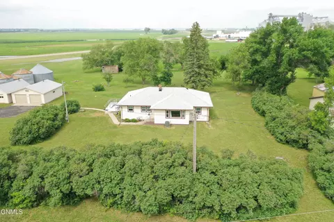 315 Main Ave S, Eldridge, ND 58401 photo 12