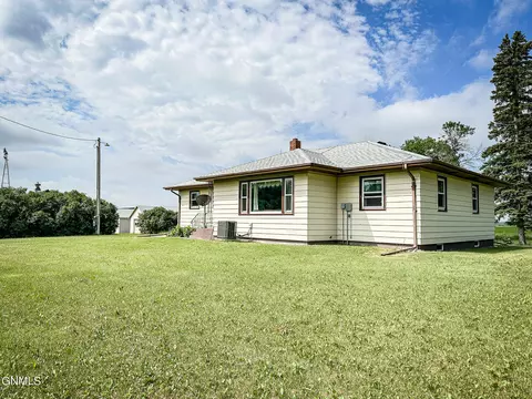 315 Main Ave S, Eldridge, ND 58401 photo 52