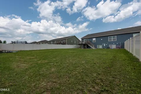 753 22nd Ave E, Dickinson, ND 58601 photo 47