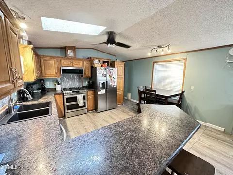3218 21st Ave W, Williston, ND 58801 photo 8