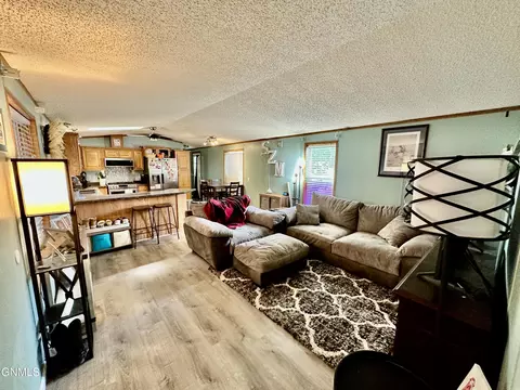 3218 21st Ave W, Williston, ND 58801 photo 9